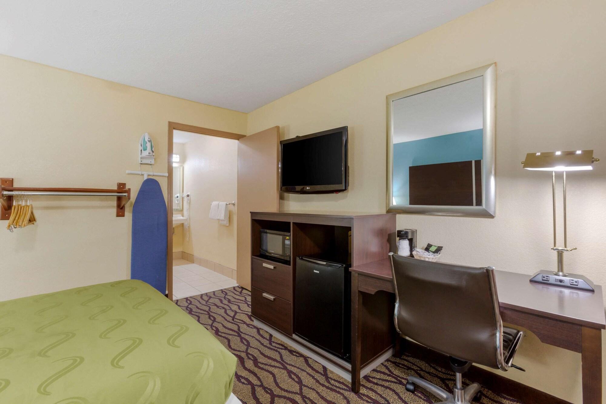 Quality Inn Columbus-East Exterior foto